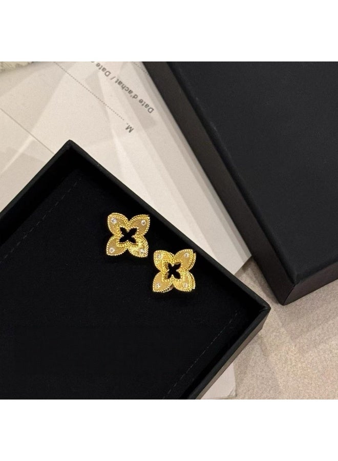 سيلسي أقراط سيلسي الأنيقة المطلية بالذهب على شكل ورقة برسيم رباعية الأوراق مع ترصيع من الزركون اللامع للنساء. - Image 2